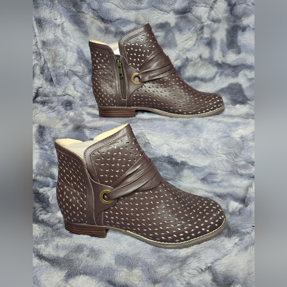 NWB Waco Priscilla‎ Leather Bootie In French Roast Color Size 9.5 - Picture 4 of 11